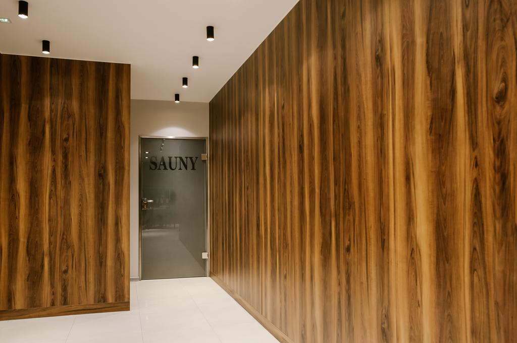 Hotel Santin Белхатув Екстер'єр фото
